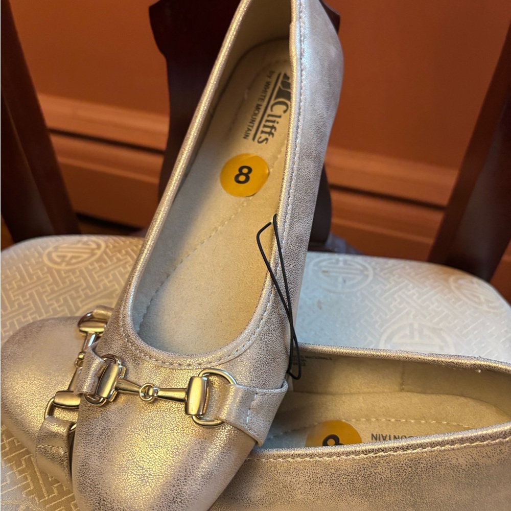 Women's Gold Flats